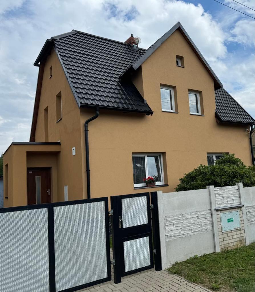Chalupa K Pronajmuti Krasna Lipa U Rumburka Exteriör bild